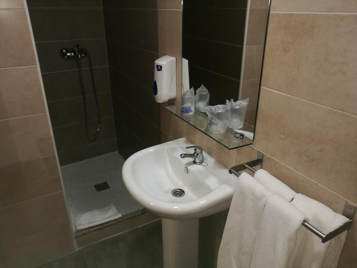 Hostal Los Gabrieles Albacete Extérieur photo